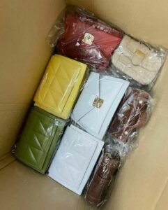 Best Woman bags and purse pallets