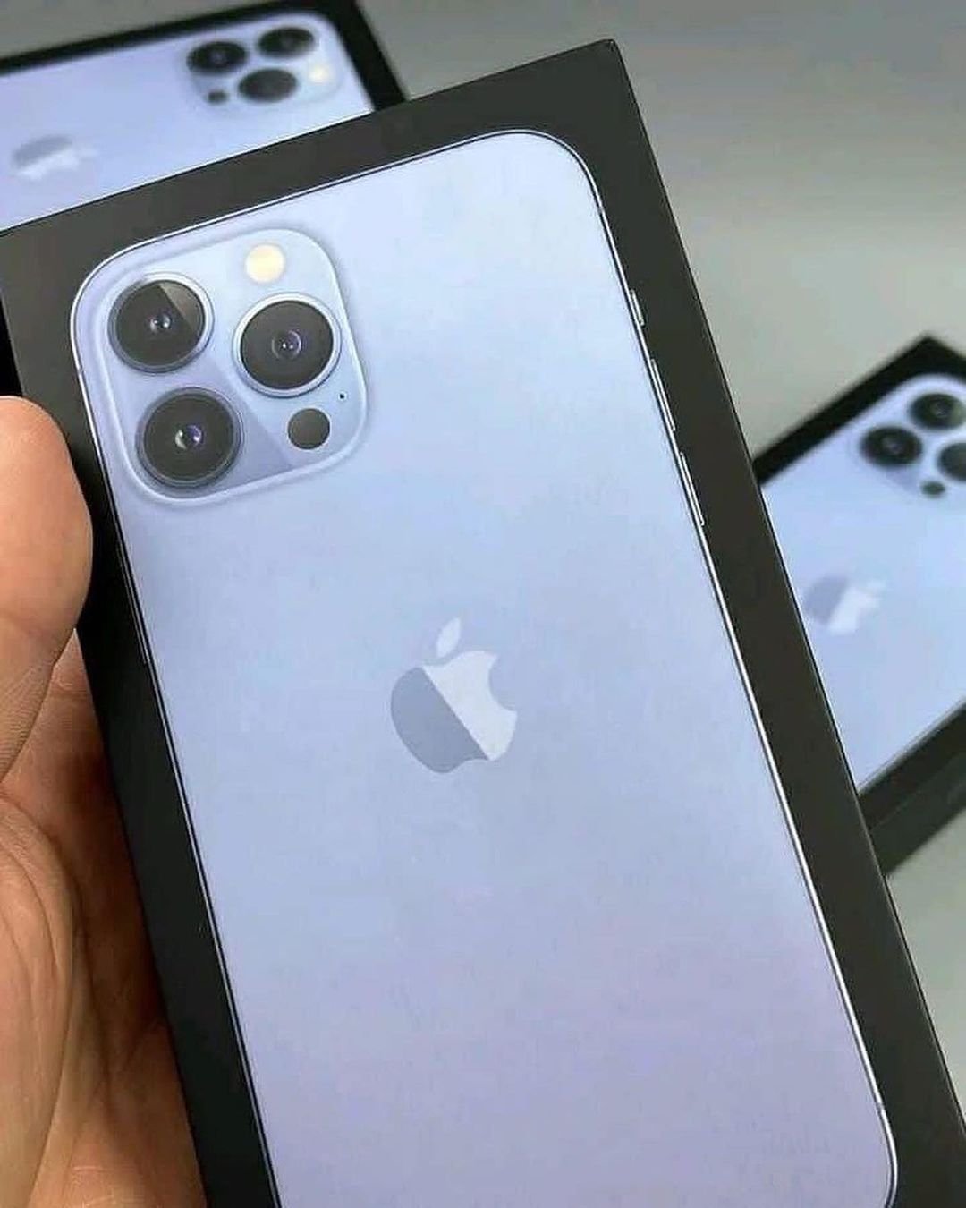 IPhone 13 pro max Pallet- Bulk liquidation sales - Bulk liquidation sales
