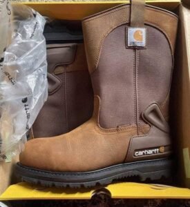 Great Carhartt boots pallet - Bulk liquidation sales